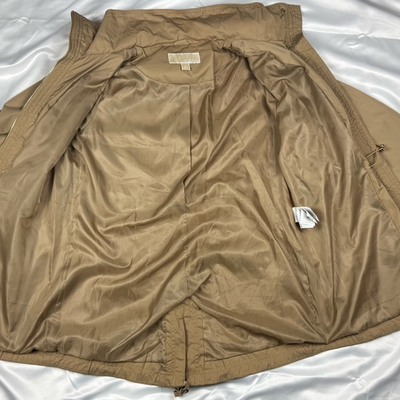 Michael Kors Tan Beige Jacket Excellent Condition - Size: SM - 77E5300M32 - Picture 9 of 16
